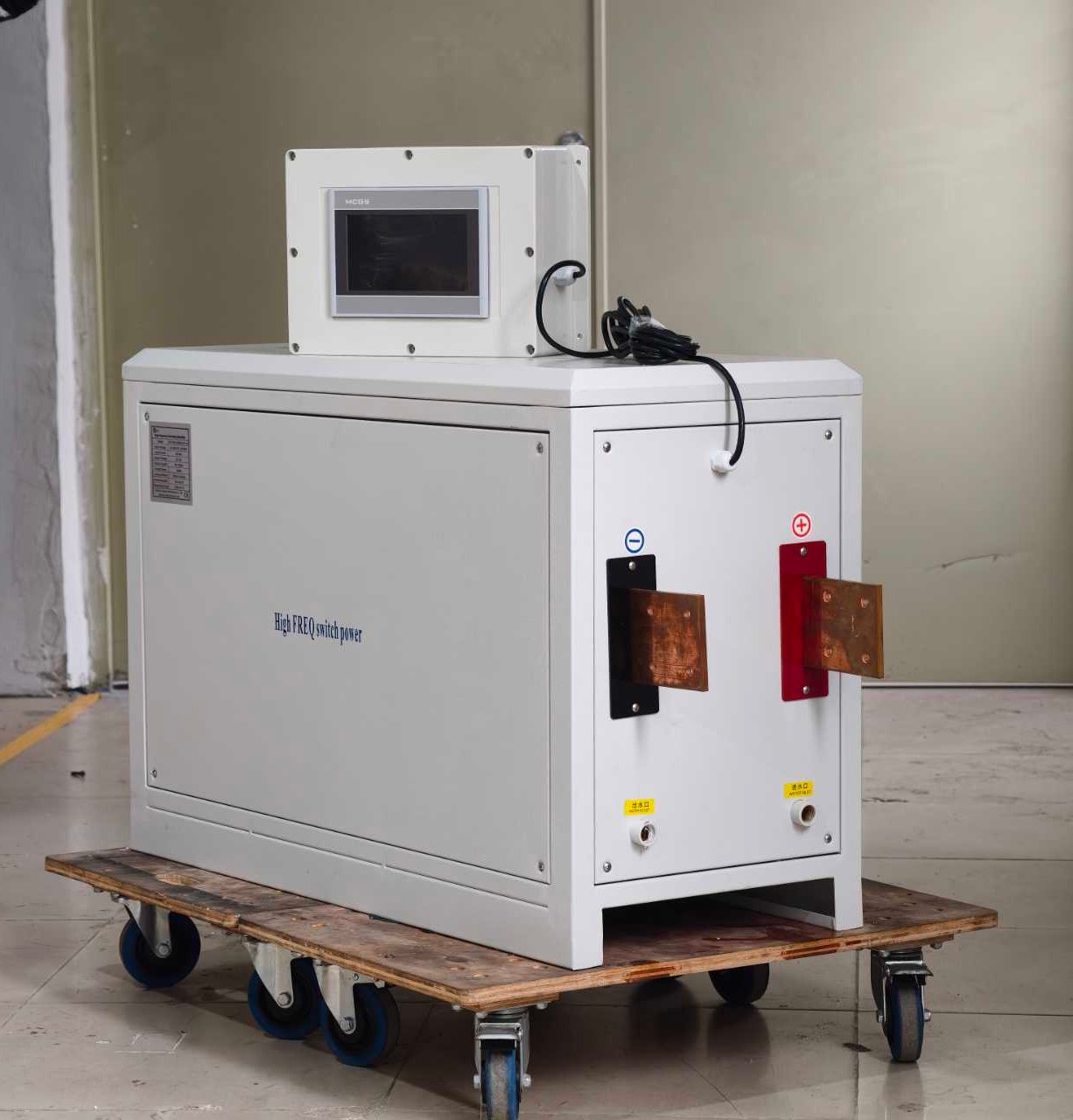 Polarity-Reversing Rectifier for Chromium Plating